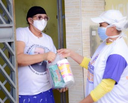 Imagem 1 do post Prefeitura intensifica combate ao Coronavírus com busca ativa de pacientes com síndromes gripais e distribuição de kits de higiene no Povoado Candunda.