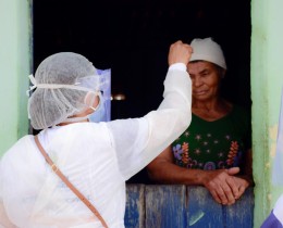 Imagem 9 do post Prefeitura intensifica combate ao Coronavírus com busca ativa de pacientes com síndromes gripais e distribuição de kits de higiene no Povoado Candunda.