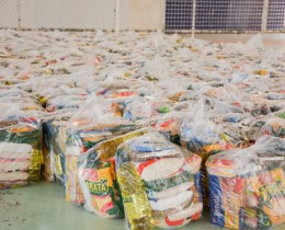 Imagem 17 do post Prefeitura de Senador Rui Palmeira realiza mais uma entrega de cestas do Programa Municipal Cesta Feliz