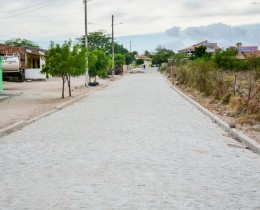 Imagem 19 do post Prefeitura de Senador Rui Realiza obras de pavimentação em paralelepípedo no Povoado Umbuzeiro Doce