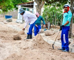 Imagem 2 do post Prefeitura de Senador Rui Realiza obras de pavimentação em paralelepípedo no Povoado Umbuzeiro Doce