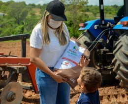 Imagem 1 do post Prefeitura de Senador Rui Palmeira distribui sementes por meio do Programa Planta Mais Alagoas