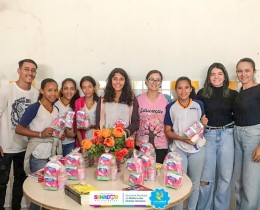 Imagem 2 do post Secretaria da Mulher realiza mais uma entrega dos Kits do Programa Ciclo de Menina