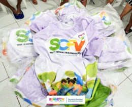 Imagem 8 do post Gestão municipal realiza entrega das camisas para o Grupo de Idoso do Serviço de Convivência e Fortalecimento de Vínculos - SCFV.