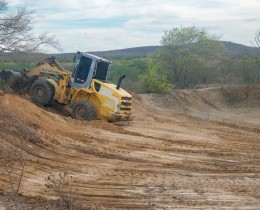 Imagem 3 do post Gestão Municipal realiza limpeza de barragens na zona rural do município