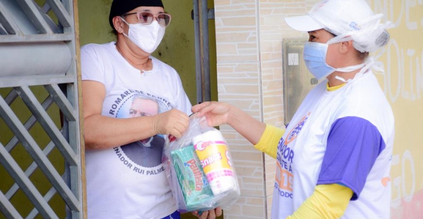 Prefeitura intensifica combate ao Coronavírus com busca ativa de pacientes com síndromes gripais e distribuição de kits de higiene no Povoado Candunda.