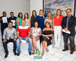 Imagem 5 do post Prefeita Jeane Moura empossa novos diretores da rede municipal de Ensino