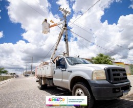 Imagem 2 do post Gestão Municipal realiza manutenção da iluminação pública em toda a cidade e povoados.