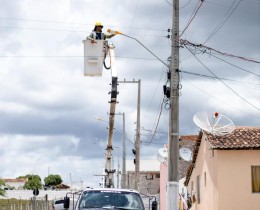 Imagem 3 do post Gestão Municipal realiza manutenção da iluminação pública em toda a cidade e povoados.