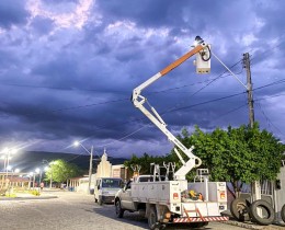 Imagem 6 do post Gestão Municipal realiza manutenção da iluminação pública em toda a cidade e povoados.