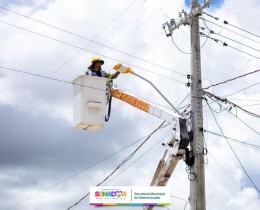 Imagem 7 do post Gestão Municipal realiza manutenção da iluminação pública em toda a cidade e povoados.
