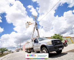 Imagem 1 do post Gestão Municipal realiza manutenção da iluminação pública em toda a cidade e povoados.