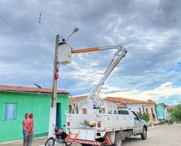Imagem 9 do post Gestão Municipal realiza manutenção da iluminação pública em toda a cidade e povoados.